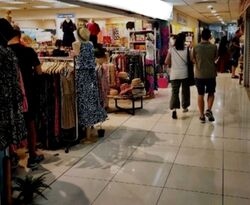 Holland Road Shopping Centre (D10), Retail #548530811
